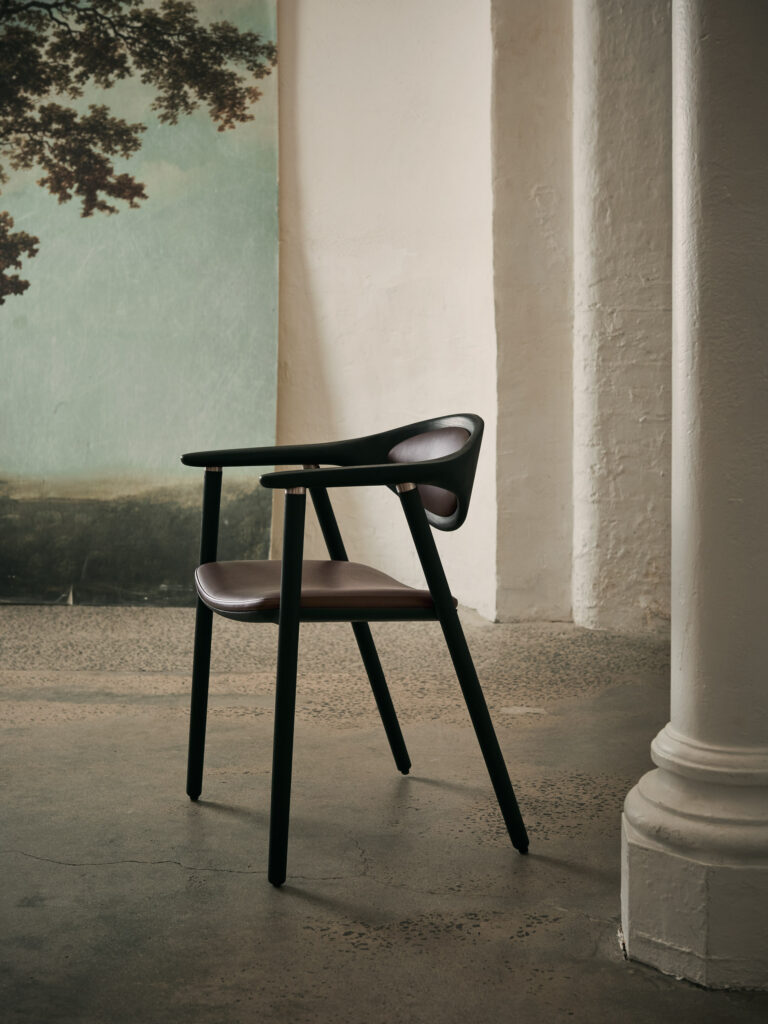 Best Artisan Naru Chair