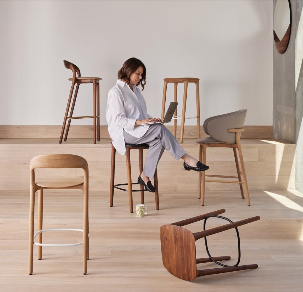 The Best Artisan Mela Bar Stool