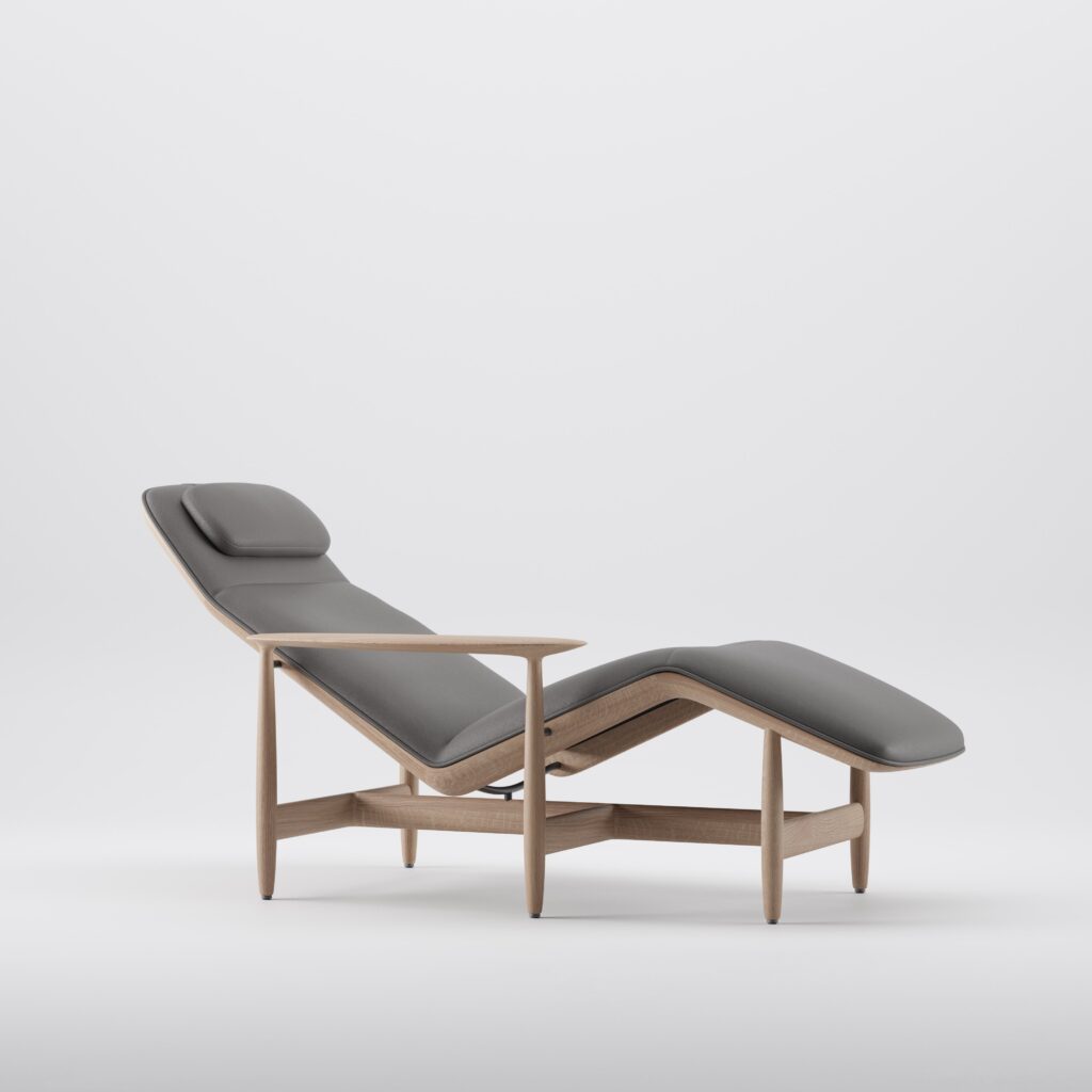 Nila chaise_oak_uph1_.0001